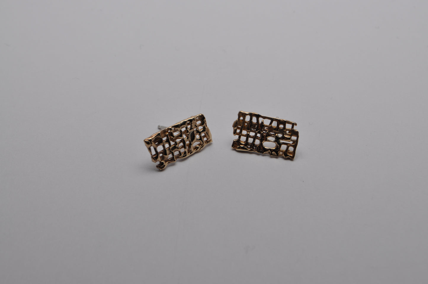 Ultramini waffle earrings