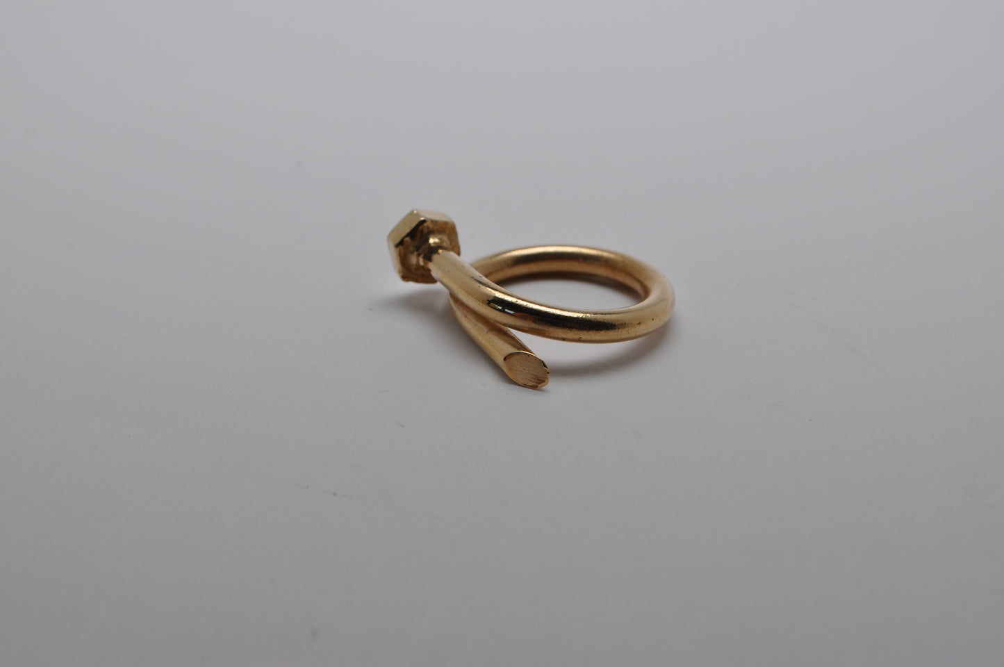 Rotten nail ring