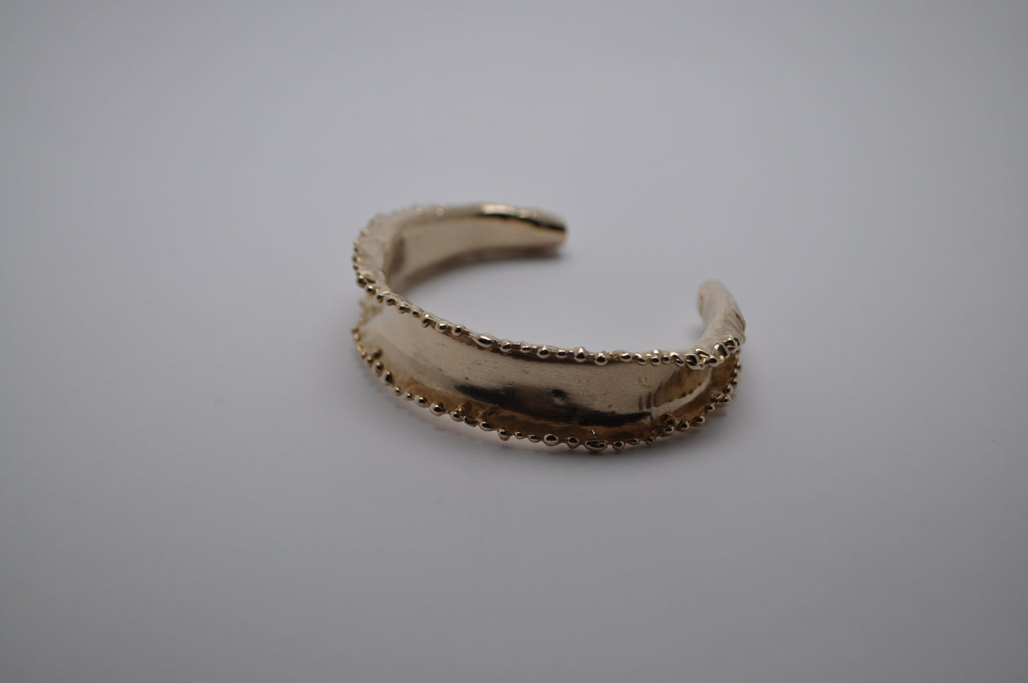 Tire bracelet