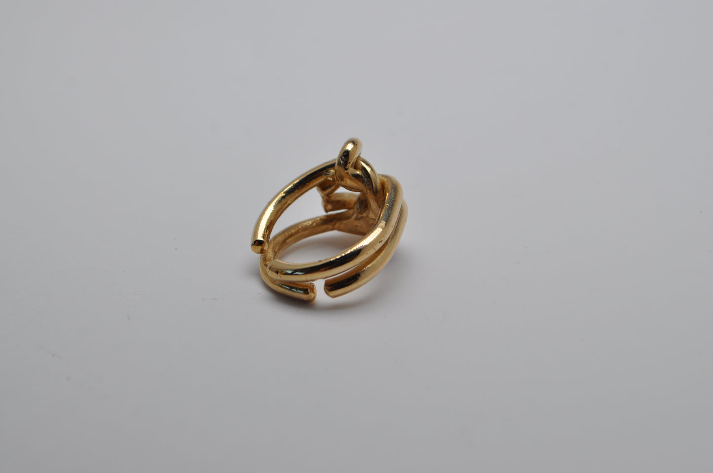Knot a ring 5
