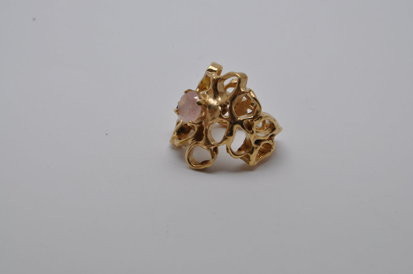 Beehive ring