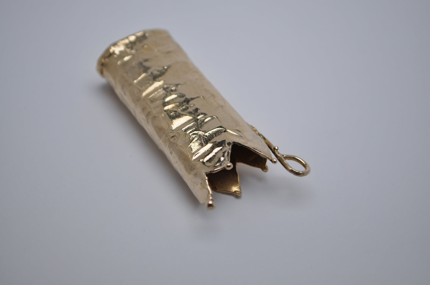 Lighter case (spikes)