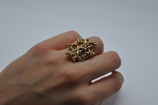 Triple fiorile ring