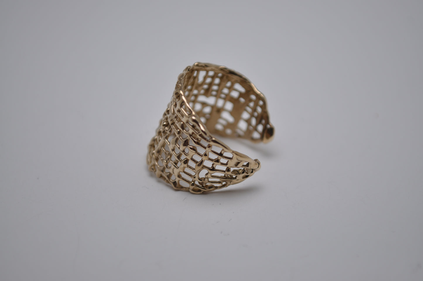 Waffle band ring