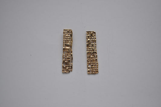 Long waffle earrings