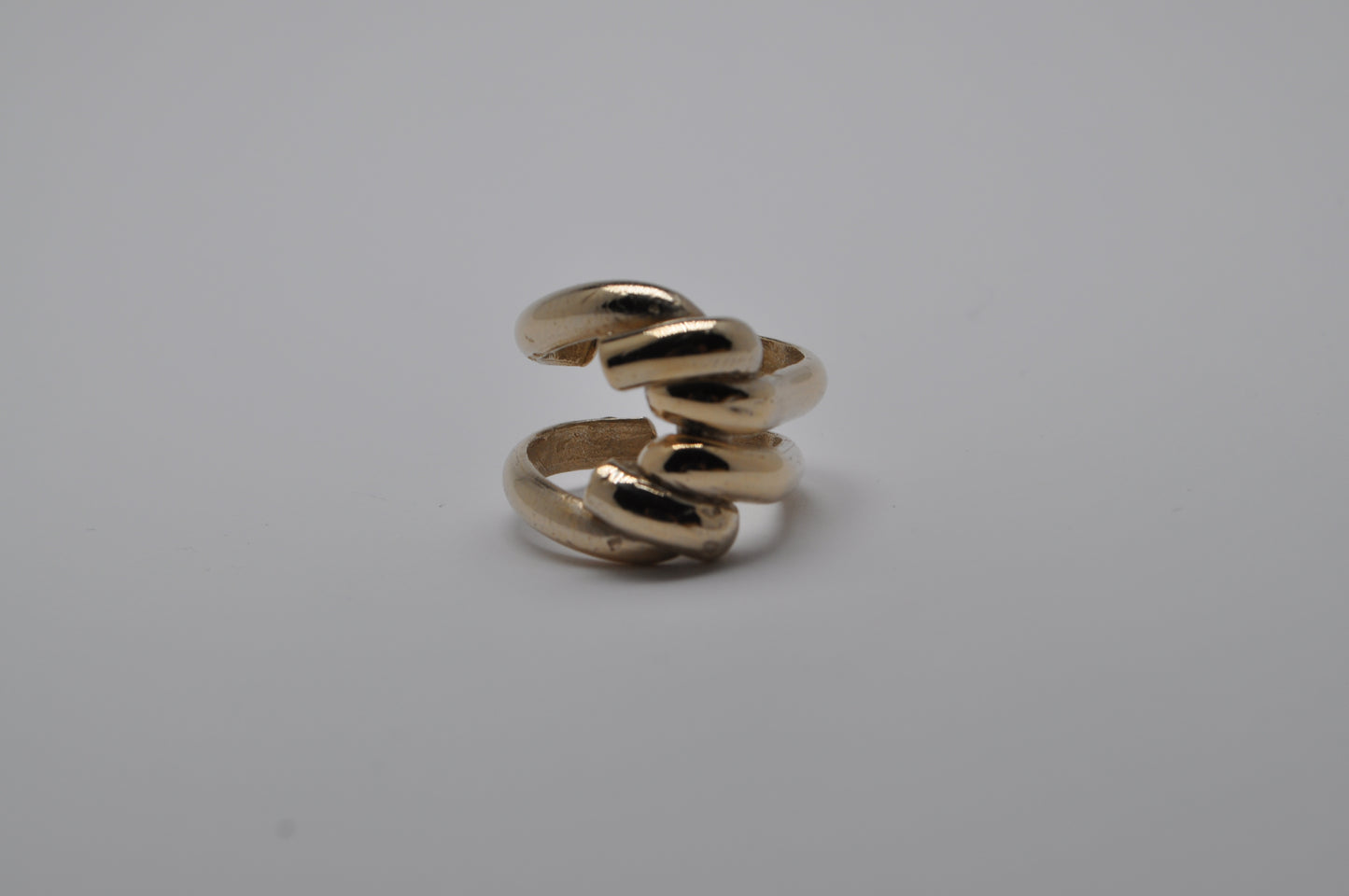 Knot a ring