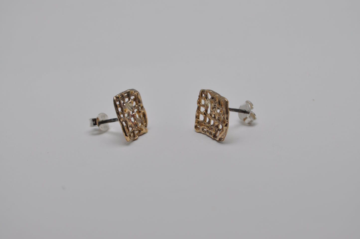 Mini waffle earrings